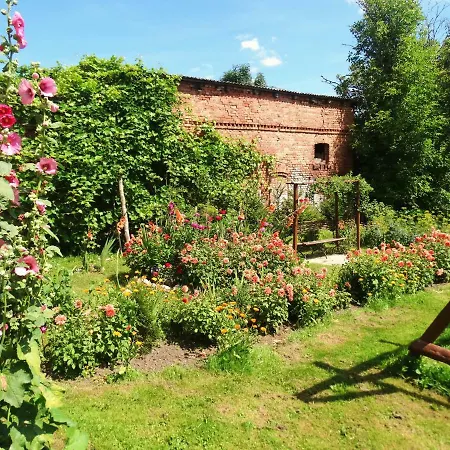 Nad Stawami 홈스테이 Zwartowko