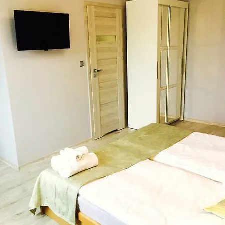 Habitación en casa particular Nad Stawami Zwartowko