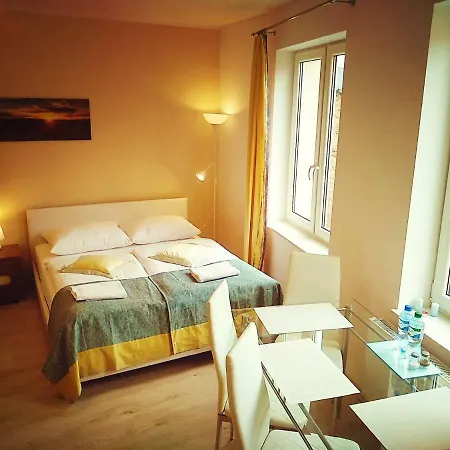 Nad Stawami Δωμάτια σε οικογενειακή κατοικία Zwartowko